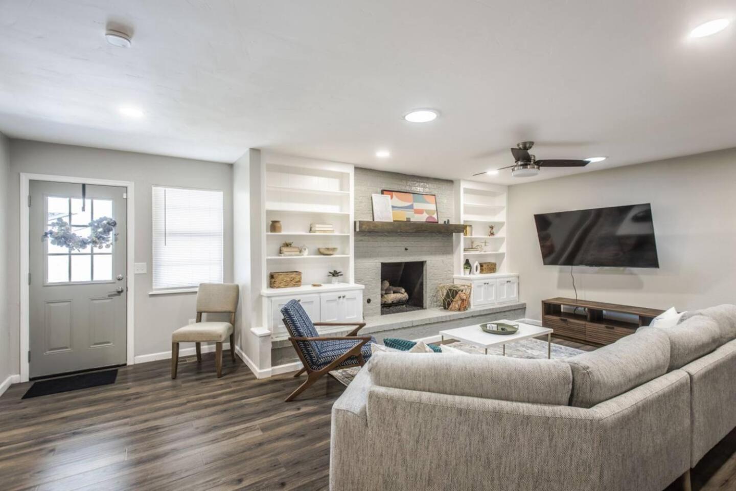 Вилла New Hummingbird Haven - Nw Okc, Billiards, Firepit Оклахома-Сити Экстерьер фото